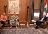 بري عرض الأوضاع والمستجدات الميدانية والإنسحاب الإسرائيلي من الأراضي التي لا تزال تحتلها في جنوب لبنان خلال لقائه الجنرال جاسبر جيفيرز والسفيرة الأميركية