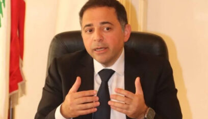 منصوري: سعر صرف الليرة اللبنانية مستقر… ولا اقتصاد بلا مصارف