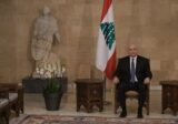 الرئيس عون يتسلّم صلاحياته الدستورية في قصر بعبدا