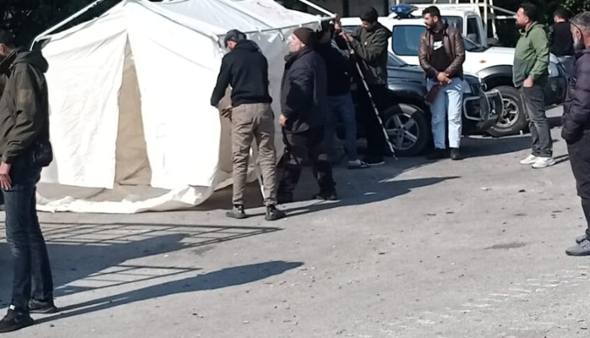 بالصورة: نصب خيمة من قبل أهالي بلدة كفركلا عند محلة مرقص