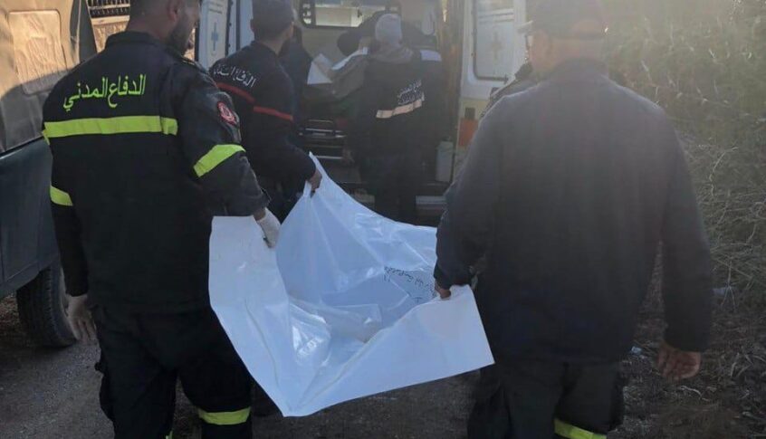 الدفاع المدني: اخماد حريق سيارة وانتشال جثمان شهيد اثر غارة إسرائيلية في عيتا الشعب
