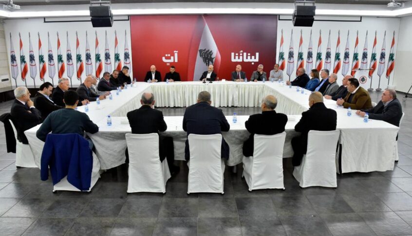 جعجع يلتقي وفداً من بلديات الجنوب