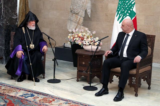 الرئيس عون: علينا ان نكون يدا واحدة لاعادة بناء البلد