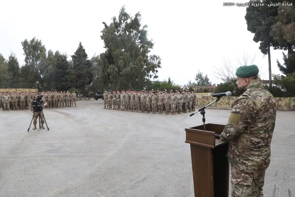 الجيش: تفقُّد قائد الجيش بالنيابة قيادة لواء المشاة السابع وعددًا من الوحدات في الجنوب