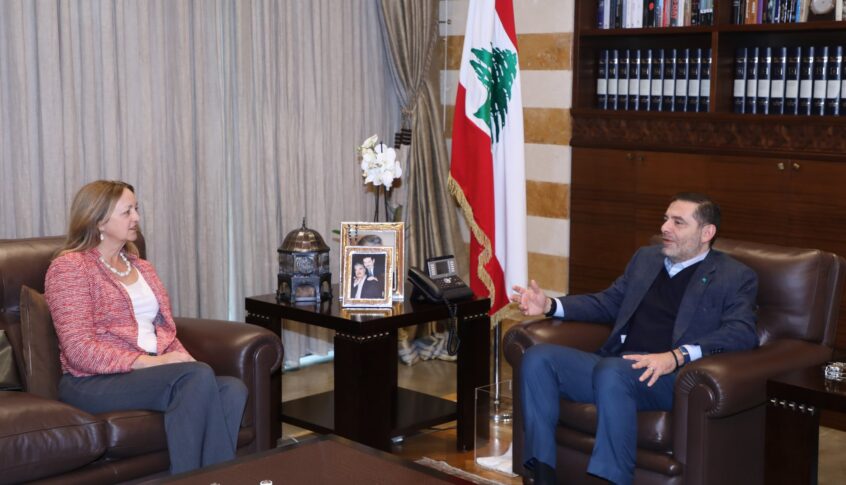 الحريري يستقبل جونسون وعرض لآخر التطورات