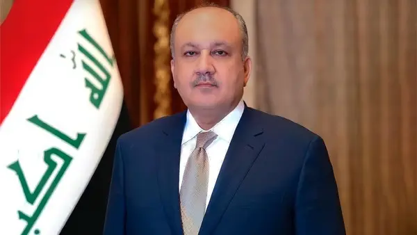 وزير الدفاع العراقي: لا تواصل مع وزارة الدفاع السورية
