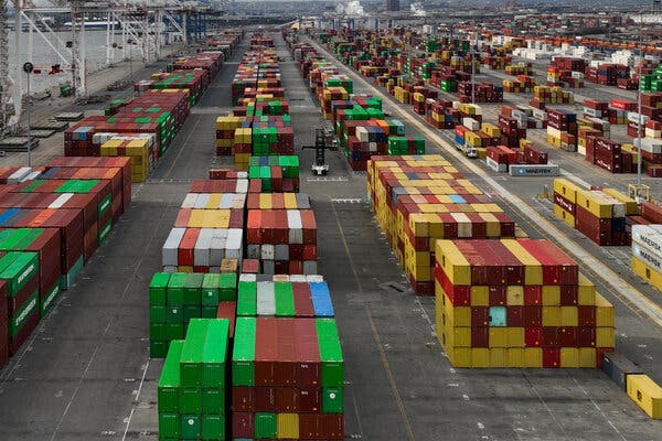 انتهاء مهلة إعفاء كندا والمكسيك من الرسوم الجمركية الأميركية دون التوصل إلى اتفاق