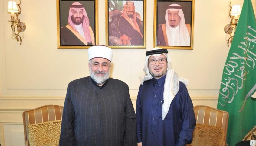 بخاري يستقبل رئيس المجلس الإسلاميّ العلويّ