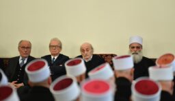 جنبلاط لماكرون: شكرًا على دعمكم لاستقرار سوريا ولبنان