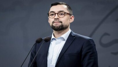 رئيس وزراء غرينلاند: لا نريد أن نكون لا أميركيين ولا دنماركيين