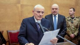 وزير الدفاع ميشال منسى اتصل بقائد الجيش معزياً بشهداء الجيش الذين ارتقوا دفاعاً عن الوطن