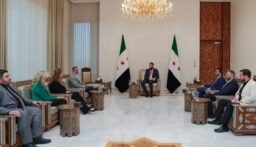 لقاء بين وزير الخارجية السوري وعضو الكونغرس الأميركي كوري لي ميلز