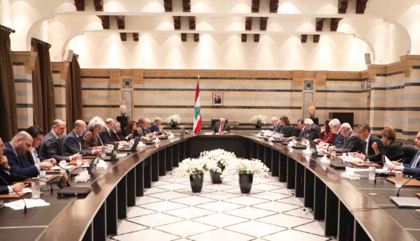 إرجاء البند المتعلق بمطار القليعات إلى الجلسة المقبلة للحكومة لمزيد من الدراسة القانونية