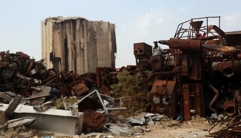 تحقيقات المرفأ: البيطار يصرّ على استبعاد قيادة الجيش