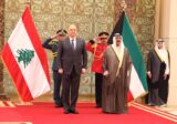 الرئيس عون لدى وصوله الى الكويت: الزيارة فرصة للتأكيد على ان اللبنانيين ينتظرون عودة أشقائهم الكويتيين إلى بلدهم الثاني لبنان