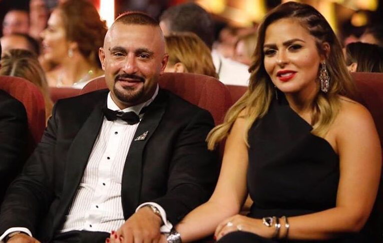 رسميًا… أحمد السقا يعلن انفصاله عن زوجته بعد زواج دام ٢٦ عامًا