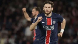كفاراتسخيليا يدخل التاريخ بتتويجه بلقبي الدوري الفرنسي والإيطالي في موسم واحد