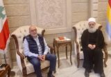 اتصال بين شيخ العقل وجنبلاط للبحث بواقع الحال في ضوء المستجدات