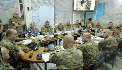 قائد الجيش يتفقد غرفة عمليات منطقة الشمال