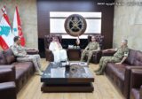 لقاء بين قائد الجيش والسفير السعودي