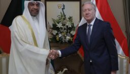 رجّي يلتقي نظيره الكويتي: ندعو الكويتيين للعودة الى لبنان للسياحة والاستثمار