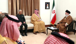 رسالة سعودية إلى إيران: الاتفاق مع ترامب لتفادي الحرب