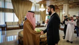 وزير الخارجية السعودية: سنستمرّ في دعم سوريا الجديدة