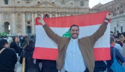 العلم اللبناني في روما… من يرفعه؟