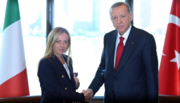 أردوغان وميلوني يبحثان العلاقات والمستجدات الإقليمية والدولية