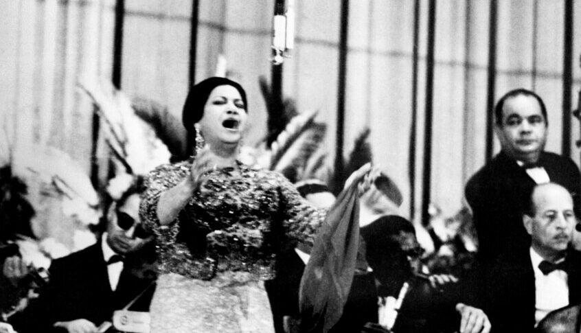 مصر.. أسرة أم كلثوم تحذر بعد انتشار فيديو بالذكاء الاصطناعي لـ”كوكب الشرق”