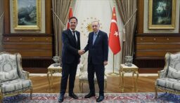 أردوغان بحث مع أمين عام “الناتو” تطورات الحرب الروسية ـ الأوكرانية