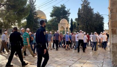 مستوطنون متطرّفون يقتحمون المسجد الأقصى