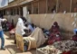الكوليرا تفتك بالسودانيين ومرضى يتلقّون العلاج في الشوارع