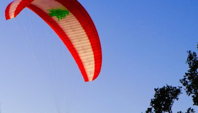 إطلاق مشروع “الطيران الشراعي” في سماء المنية