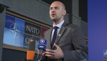 بارو: باريس تواصل العمل مع واشنطن وبيروت وتل أبيب لإيجاد حلول سلمية