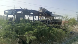 مقتل 4 أطفال بهجوم على حافلة مدرسية في بلوشستان في باكستان