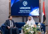 المدير العام للاقتصاد والتجارة يلتقي رئيس مسار كيمبرلي خلال اجتماعات دبي