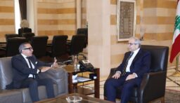 سلام التقى في السرايا السفير المصري في لبنان علاء موسى