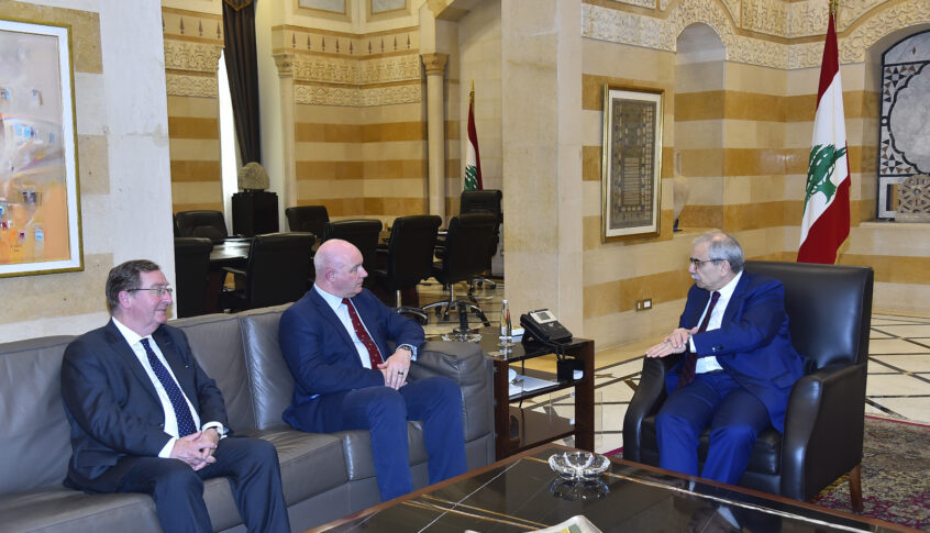 سلام بحث مع رئيس أركان الدفاع البريطاني التعاون في المجالين الأمني والعسكري