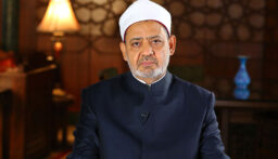 شيخ الأزهر يطالب بالإسراع في إدخال المساعدات الإغاثية إلى قطاع غزة