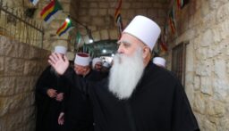 موّفق طريف: لا نتدخّل في شؤون دروز سوريا ونحترم استقلاليتهم