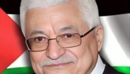 عباس يرحّب بتصريحات ولي العهد السعودي الداعية لإيجاد حل للقضية الفلسطينية وفقاً للمبادرة العربية والقرارات الدولية