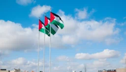 الخارجية الفلسطينية تطالب بإجراءات دولية رادعة لوقف جرائم المستعمرين