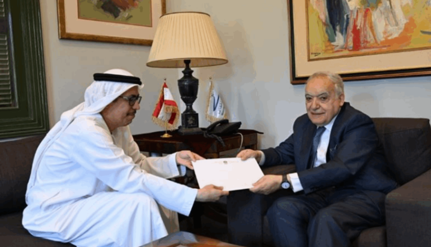 وزير الثقافة تسلم دعوة من القائم بالأعمال الإماراتي لإلقاء محاضرة عن الأوضاع الدولية