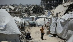 الحكومة الفلسطينية تعلن غزّة “منطقة مجاعة”