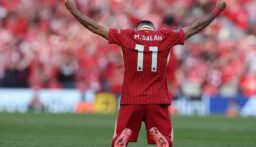 محمد صلاح يحصل على جائزة كبرى في الدوري الإنجليزي