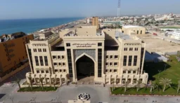 قصف إسرائيلي يستهدف مستشفى “حمد” بغزة وقطر والاردن يدينان