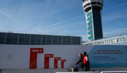 عطل في أنظمة المراقبة يشلّ مطار باريس أورلي: إلغاء وتأخير عشرات الرحلات