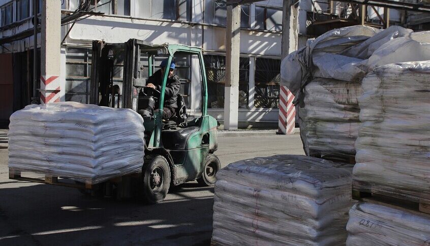 بعد فرض رسوم جديدة على منتجات زراعية روسية… بيسكوف: الاتحاد الأوروبي يطلق النار على قدمه