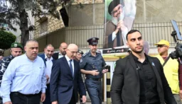 جولة لوزير الداخلية في الضاحية الجنوبية لبيروت
